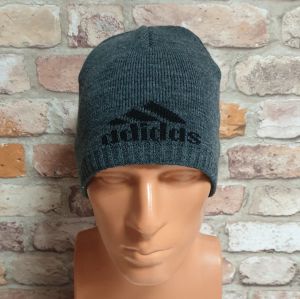 Зимна шапка на марката ADIDAS (Адидас) 